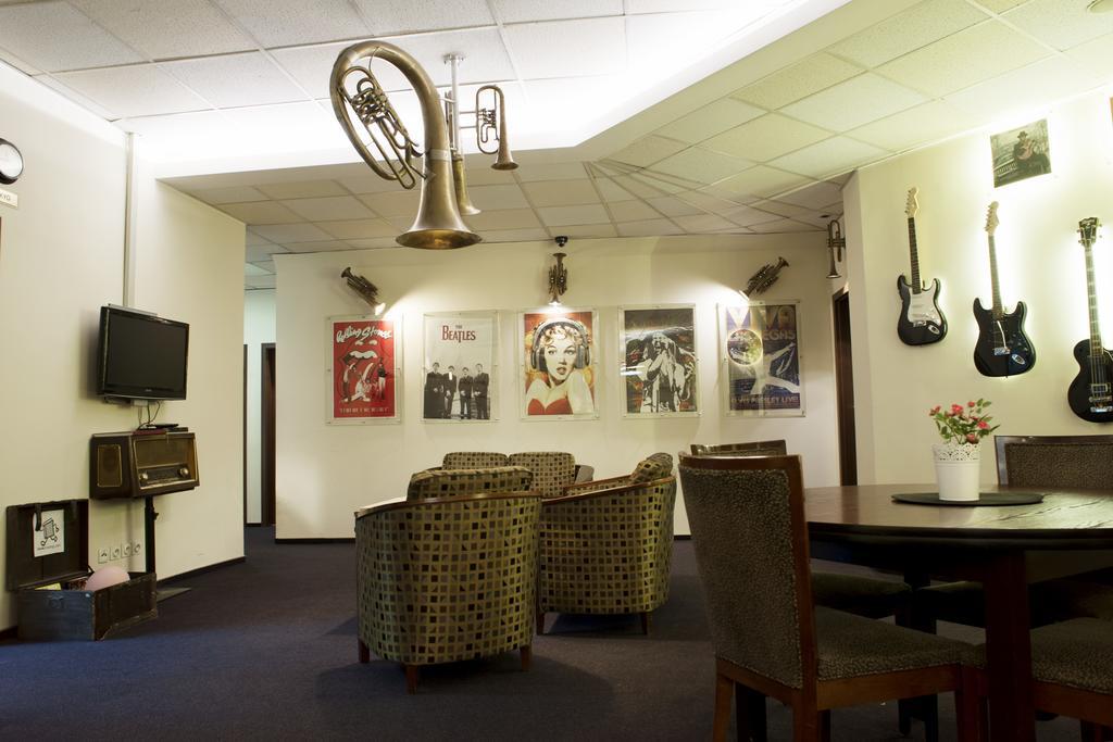 Melody Stary Rynek Poznan Hostel Ngoại thất bức ảnh