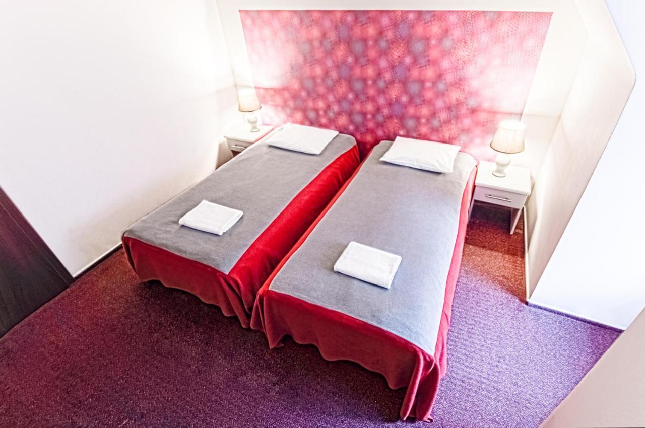 Melody Stary Rynek Poznan Hostel Ngoại thất bức ảnh