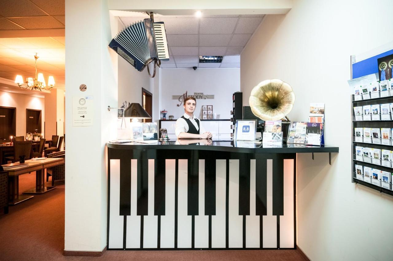 Melody Stary Rynek Poznan Hostel Ngoại thất bức ảnh